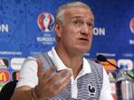 didier-deschamps-jumperssss_20160627_033625.jpg