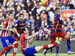 diego-godin-neymar_20160404_191747.jpg