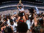 diego-maradona-saat-menjuarai-piala-dunia-1986.jpg