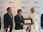 difc-menyerahkan-letter-of-incorporation-kepada-pt-bank-syariah-indonesia-tbk.jpg