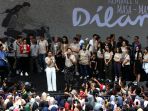 dilan-dan-milea-berkonvoi-di-kota-bandung_20190224_232300.jpg