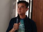dion-wiyoko-ditemui-usai-jumpa-pers_20161221_222849.jpg