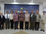 diplomasi-budaya-jepang-di-era-global-ubljepang_20150614_160954.jpg
