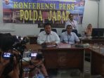 direktur-ditreskrimum-polda-jabar-kombes-umar-surya-fana_20181025_080215.jpg