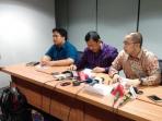 direktur-hukum-pssi-aristo-pangaribuan-togar-manahan-nero_20160308_190646.jpg