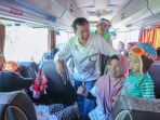 direktur-ptpn-seger-budiarjo-berangkatkan-mudik-lebaran-2019_20190601_115835.jpg