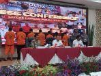 direktur-utama-perum-bulog-budi-waseso-bersama-satgas-pa.jpg