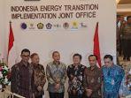 direktur-utama-pln-darmawan-prasodjo-kiri-hadir-dalam-peresmian-indonesia-energy.jpg
