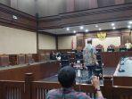 direktur-utama-pt-sansaine-exinsdo-jemy-sutjiawan-tuntutan-korupsi-tower-bts-4g-kominfo.jpg