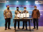 direktur-utama-taspen-ans-kosasih-dan-direktur-utama-pt-pos-indonesia-faizal-r-djoemadi.jpg