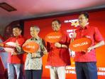 direktur-utama-telkomsel-ririek-adriansyah-gube_20151114_233249.jpg