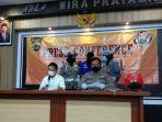 direskrimum-polda-diy-kombes-pol-burkhan-rudy-satria-putih-memberikan-ketera.jpg