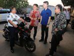 dirjen-hubdat-budi-setiyadi-dalam-kunjungan-ke-pt-juara-bike-selaku-produsen-selis.jpg