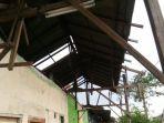 disapu-angin-puting-beliung.jpg