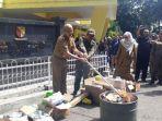 disdukcapil-kabupaten-bandung-musnahkan-29389-keping-ktp-elektronik.jpg