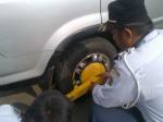 disegel-parkir-mobil-sembarangan1.jpg