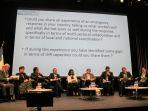 diskusi-panel-menko-pmk.jpg