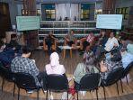 diskusi-soal-hutan.jpg