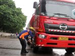 distribusi-bbm-pertamina_20171127_194711.jpg
