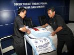 dittipideksus-bareskrim-ungkap-penyimpangan-gula-rafinasi_20171101_180138.jpg