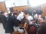 divonis-5-tahun-shane-lukas-menangis-nih3.jpg