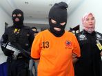 djbj-jabar-gagalkan-penyelundupan-narkoba-di-bandung_20180312_202340.jpg