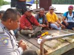 doa-bersama-digelar-di-lokasi-kejadian-serangan-buaya-senin-1892017_20170918_201318.jpg