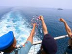 doa-dan-tabur-bunga-bersama-kecelakaan-lion-air-pk-lqp_20181106_184641.jpg