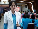 dokter-cantik-indah-kusuma-duta-layad-rawat-kota-bandung_20170726_151724.jpg