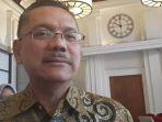 dokter-spesialis-penyakit-dalam-prof-dr-dr-ari-fahrial-syam-sppd-kgeh-mmb.jpg