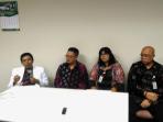 dokter-ugm-beri-katerangan-terkait-korban-miras-oplosan_20160209_114215.jpg