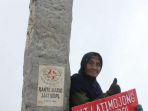 dokumentasi-wahyuni-saat-menaklukkan-gunung-latimojong-sulawesi-selatan.jpg