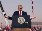 donald-trump-menggelar-kampanye-florida-12-oktober-2020.jpg