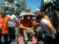 donny-kusuma-dan-danny-pomanto-naik-becak.jpg