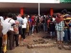 dpd-pdi-perjuangan-dki-jakarta-libatkan-sudin-kpkp-jakarta-selatan-saat-potong-hewan-qurban_20170901_175932.jpg