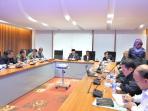 dpr-akan-buat-payung-hukum-pertahanan-negara_20160726_142833.jpg