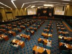 dprd-dki-setujui-hak-angket_20150226_171045.jpg