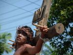 drama-penyaliban-yesus-di-surabaya_20180330_145635.jpg