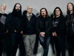 dream-theater-bersama-devin-townsend-tiga-dari-kiri.jpg