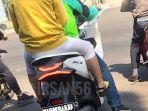 driver-ojol-menggunakan-honda-pcx-electric.jpg