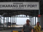 dryport-cikarang_20141121_090927.jpg