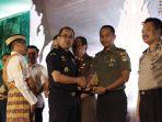 dua-belas-tahun-berkarya-bea-cukai-priok-berikan-penghargaan-pada-stakeholder-terbaik.jpg