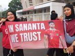 dua-fans-berat-timnas-indonesia-nesha-dan-dian-sampaikan-dukungan.jpg