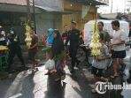 dua-korban-miras-oplosan-dimakamkan_20180423_102421.jpg