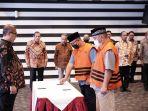 dua-pegawai-yang-jadi-tersangka-pemerasan-pungli-rutan-kpk-minta-maaf-terbuka.jpg