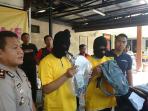 dua-pelaku-penc_20161026_203713.jpg