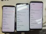 dua-perangkat-galaxy-s8-di-sisi-kanan-dan-kiri-memiliki-layar-yang-berwarna-kemerahan_20170420_141929.jpg