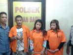 dua-psk-dan-teman-lelakinya-ditangkap-karena-memeras-seorang-mahasiswa_20170705_134435.jpg