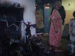 dua-sepeda-motor-milik-aziz-terbakar.jpg