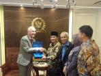 dubes-jerman-pamitan-kepada-ketua-dpr-ri_20160623_102125.jpg